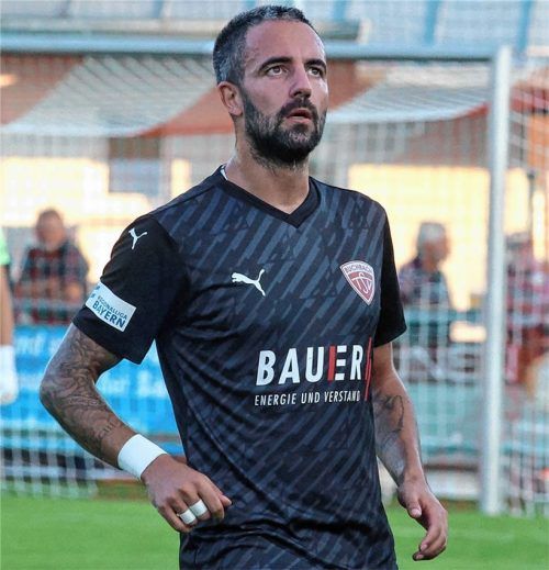 Der Buchbacher Kevin Hingerl stand die vollen 90 Minuten auf dem Platz, konnte die Niederlage des TSV aber nicht abwenden. Foto Buchholz