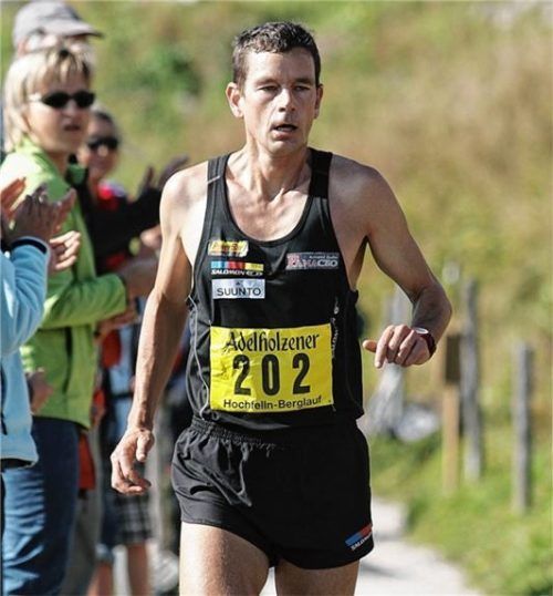 Der sechsfache Berglauf-Weltmeister Jonathan Wyatt aus Neuseeland kommt zur 50. Ausgabe des Hochfellnberglaufs nach Bergen.Foto Hans Weitz