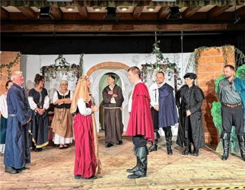 Die Audorfer Theaterer haben sich heuer an einen echten Klassiker der Theatergeschichte gewagt. Foto Audorfer Theater