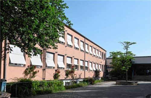 Die Grundschule in Pang soll erweitert werden. Foto Schlecker