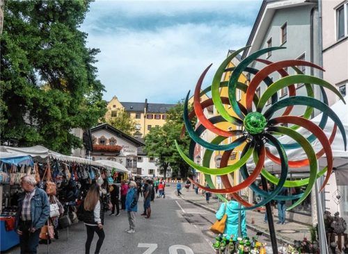 Für das entspannte Bummeln an den Ständen werden wieder Straßen gesperrt.