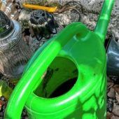 Aufräumarbeiten am Friedhof