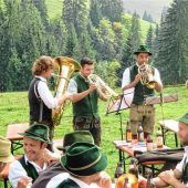 Alphorn, Tuba und Co. zurück im Arzmoos