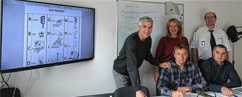 Im Rahmen der Interkulturellen Woche informieren die Malteser am kommenden Montag zu ihren kostenlosen EDV- und Deutschkursen für Menschen mit Migrationshintergrund. Foto Malteser Rosenheim)