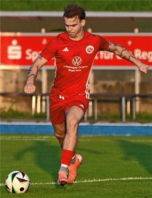 Julian Höllen wird nicht mehr das Trikot des TSV 1860 Rosenheim tragen. Foto Franz Ruprecht