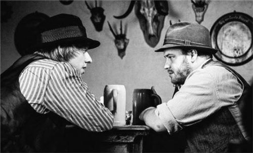 „Tom und Basti“ kommen in den Kulturbahnhof.Foto re