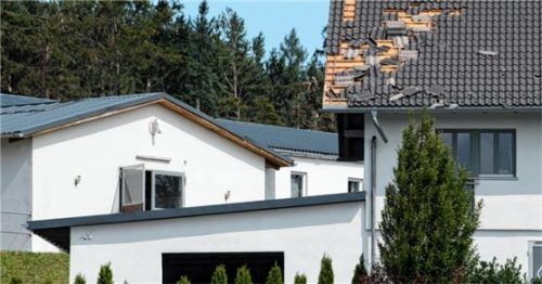 Versicherer informieren, Schäden gering halten, Fotos machen: Mit dieser Vorgehensweise machen Versicherte im Ernstfall nichts falsch. Foto Sven Hoppe/dpa/dpa-tmn