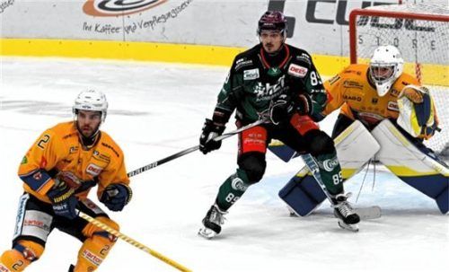 Wieder mitten im Geschehen: Starbulls-Angreifer Stefan Reiter.Foto Hans-Jürgen Ziegler
