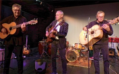 Zentrales Trio auf der Bühne: (von links) Franz Nadler, Hans Eckl und Peter Müller. Foto Rath