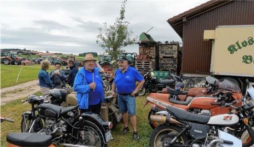 Zweiter Vorsitzender Hans Gruber (rechts) im Interview mit Rüdiger Lang.