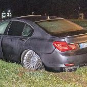 Raser lässt verletzte Frau zurück