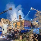 Haus explodiert: Ein Toter