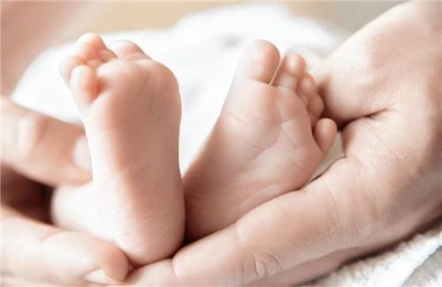 Am InnKlinikum Altötting erblicken jedes Jahr etwa 1800 Kinder das Licht der Welt.