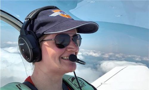 Andrea Lindner ist Pilotin aus Leidenschaft und die neue Chefin der Rosenheimer Hagelflieger.Foto privat