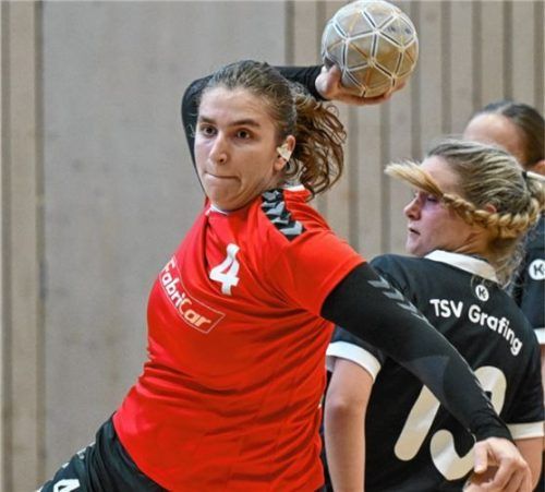 Bruckmühls Nadine Zillmann erzielte neun Tore zum ersten Saisonsieg der SVB-Damen.Foto Fischer