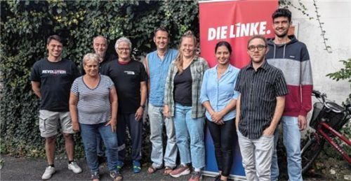 Der neue Kreisvorstand der Linken: (von links) Luca Fischer, Ulrike Bormann, Klaus Rosellen, Bernhard Weißenbacher, Martin Bauhof, Maria Boberschmidt, Gonca Cuhadar, Jacob Menthel und Bastian Wagner.Foto re