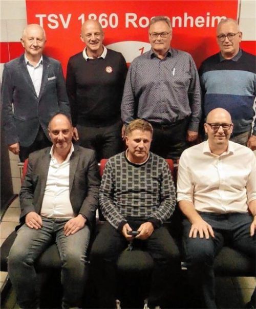 Der Vorstand der Fußballabteilung des TSV 1860 Rosenheim.