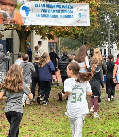 Die Spenden gehen gänzlich an die Ramah School in Uganda. Foto re