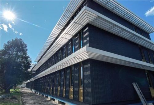 Die Wasserburger Ingenieurin wurde für die Entwicklung der neuartigen Konstruktion und Tragwerksplanung des Bürogebäudes in Bad Aibling ausgezeichnet, in dem unter anderem das Polizeipräsidium Rosenheim untergebracht ist. Foto shortlist
