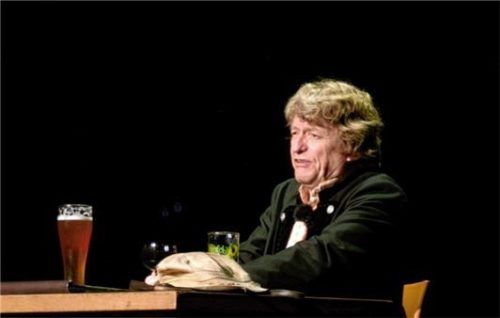 :Frank – Markus Barwasser als Dr. Göbel. rath