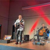 „Is a schians Leben gwesn“: Große Wahrheiten und transalpine Chansons