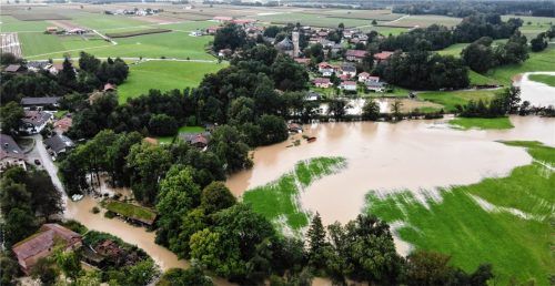 Hochwasser in Oberkaltbrunn bei Rosenheim am 14. September 2024.Foto NEWS5 / N5 DESK