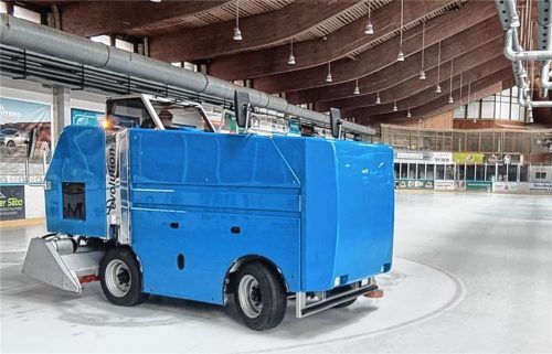 In der neuen Saison ist die neue Eismaschine in Betrieb.