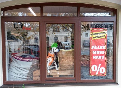 Ist ab Ende Oktober Geschichte: Das Geschäft „Dalmatiner Paul“ an der Rosenheimer Straße.Foto  Weinzierl