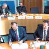 „Erpressung“ und „Drohung“