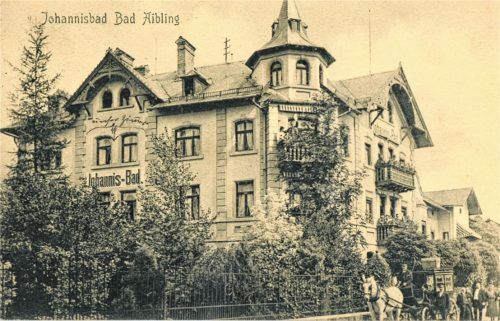 Stolz steht es da, das Hotel Johannisbad. Das Bild stammt aus der Sammlung von Christian Poitsch. Foto Sammlung Poitsch