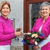 Sigrid Scholz übergibt Stadt-Apotheke