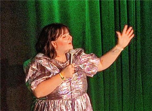 Theresa Reichl ist ihr eigener Programminhalt.Foto auer
