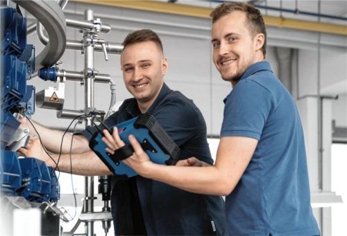 Wer gerne mit anpackt, ist bei ATOMA-MULTIPOND genau richtig.