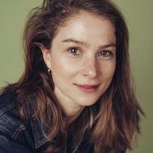 Endlich hat Dolores das Wort: Lea Ruckpauls Debüt-Roman „Bye bye Lolita“