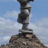 Pumuckl-Skulptur grüßt in Freiham