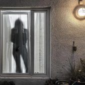 Der Albtraum vorm Fenster