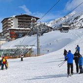 So viel kostet die Ski-Gaudi bei uns und im Ausland