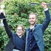 Fasching in Bernau in Rot und Weiß