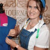 Sie erweckt Stoff zum Leben