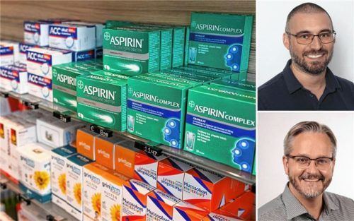 Die Bandbreite an Medikamenten, die derzeit in der Region nicht lieferbar sind, ist groß. Das bestätigen Dr. Michael Iberer (oben) und Florian Nagele (unten). Fotos dpa/RE