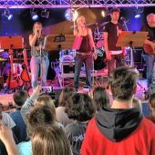 Benefizkonzertder Lehrerband