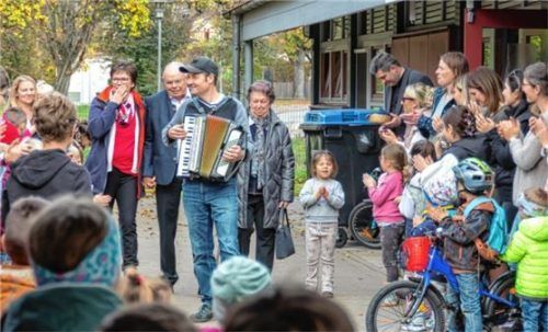 Edith Boßmann war von der Verabschiedung der Kinder sichtlich gerührt. Foto re