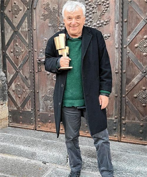 Erwin Rehling, hier vor dem Wasserburger Löwentor, freut sich über den Kulturpreis Bayern.Foto Janeczka