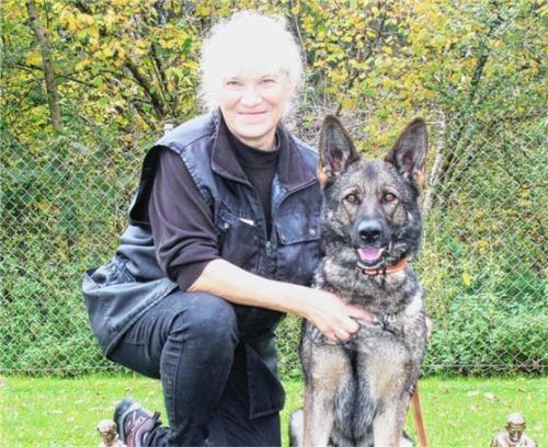 Gabriele Gieck mit Luzzy vom Hause Siegerblut.Foto re