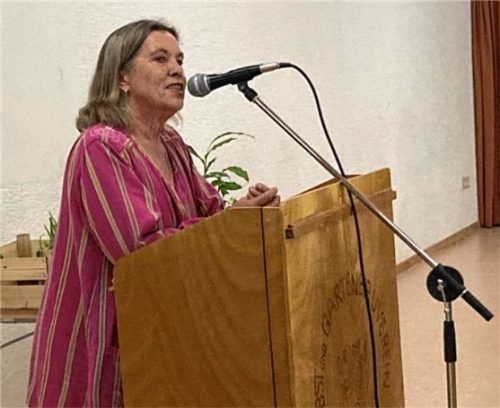 Gartenexpertin Evi Gampl hielt einen vielbeachteten Vortrag über die Heilkraft der Pflanzen. Foto re