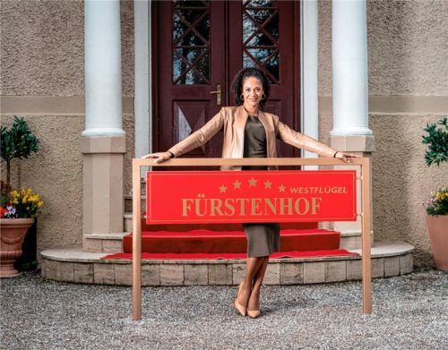 In ihrer Filmrolle als Nicole Alves heißt es Abschied nehmen vom Fürstenhof.