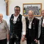 Silbernes Ehrenzeichen für Irmi Bednarsch