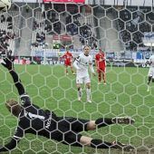Löwen auswärts Liga-Primus