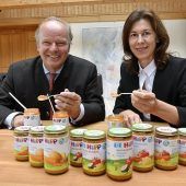 Mit Brei aus Zwiebackmehl fing alles an