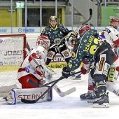 Tölzer Löwen stürzen Deggendorf